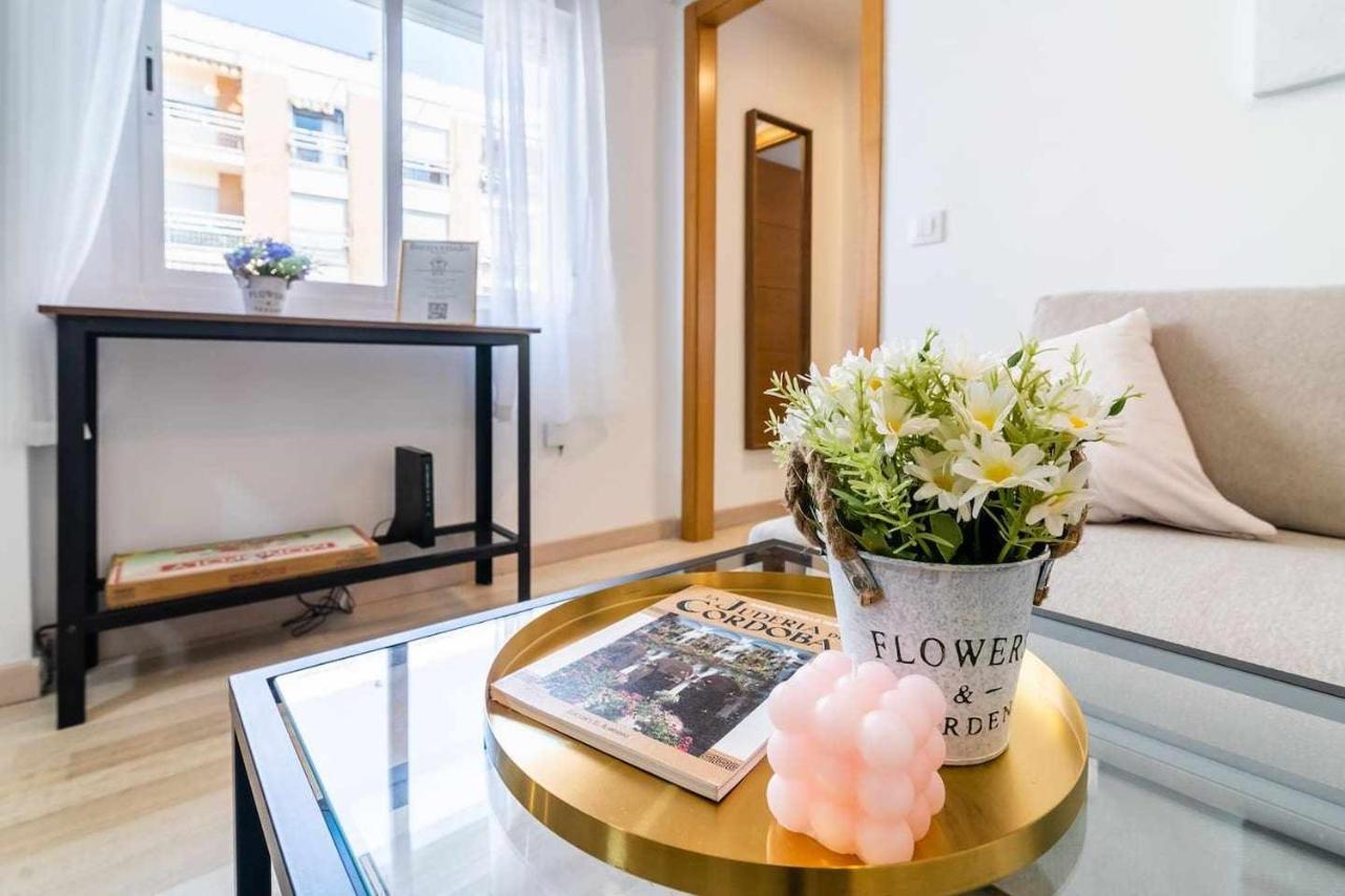 Apartamento A 500M De La Juderia Con Parking Córdoba Buitenkant foto